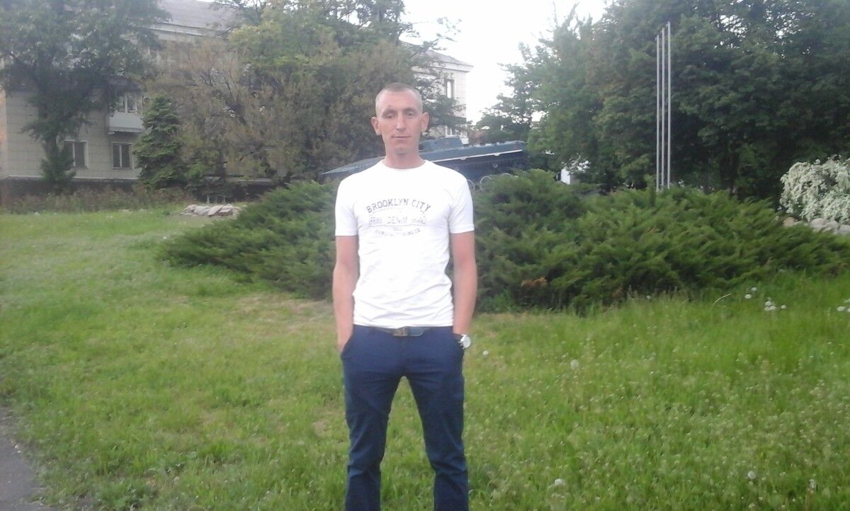  9842168  , 38 ,    