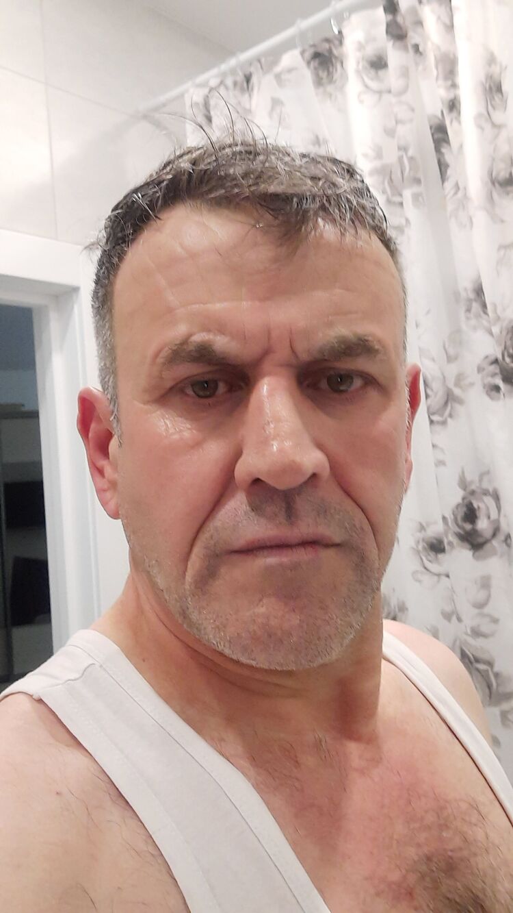  35886068  , 44 ,    