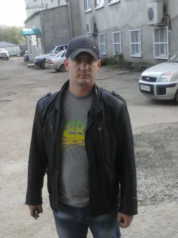  ,   Oleg, 41 ,  