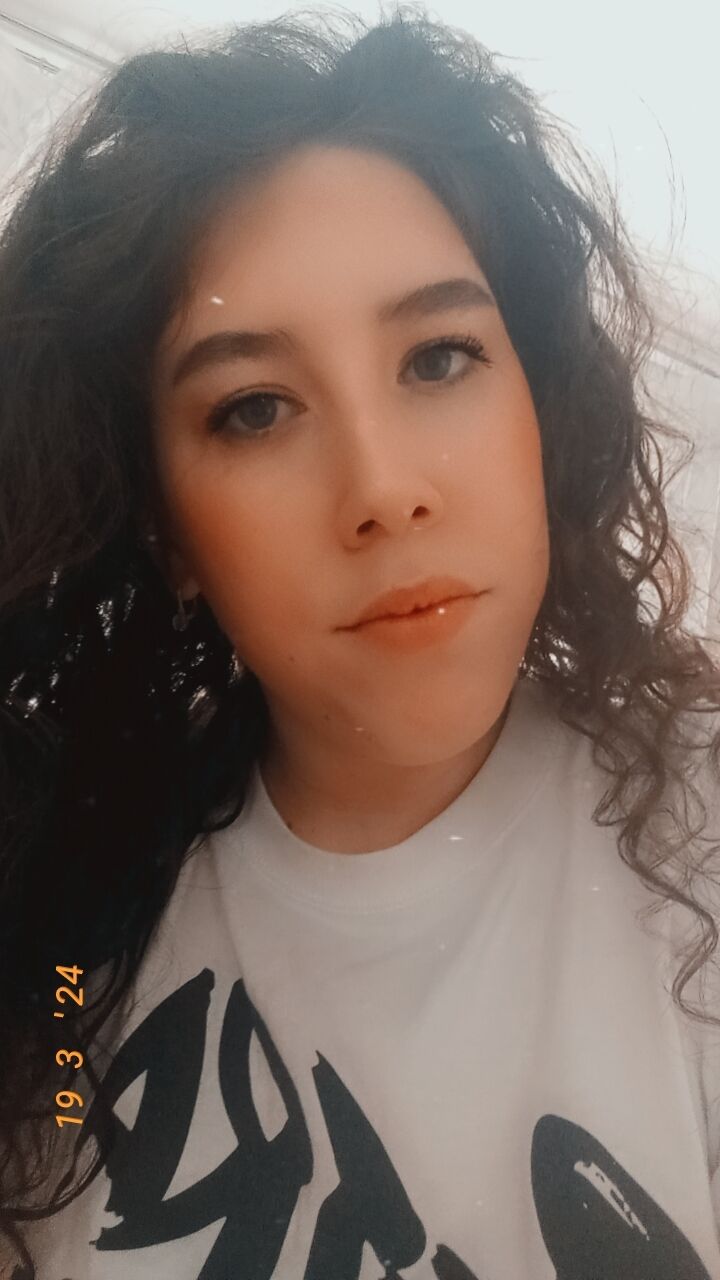  44776058  , 25 ,    