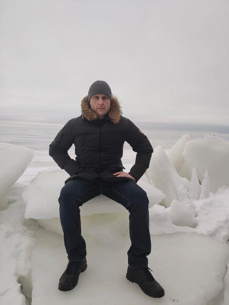  51412628  Alex, 41 ,    