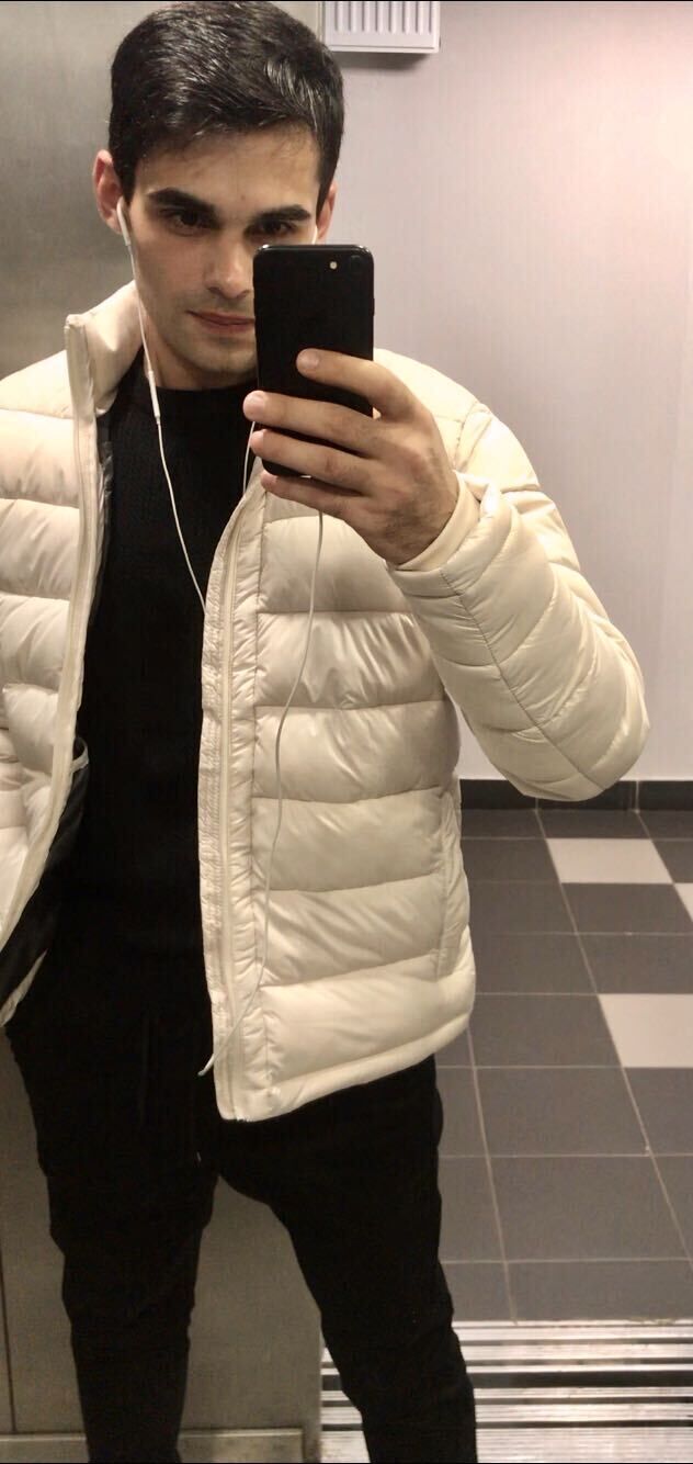  ,   Vyus, 31 ,   ,   