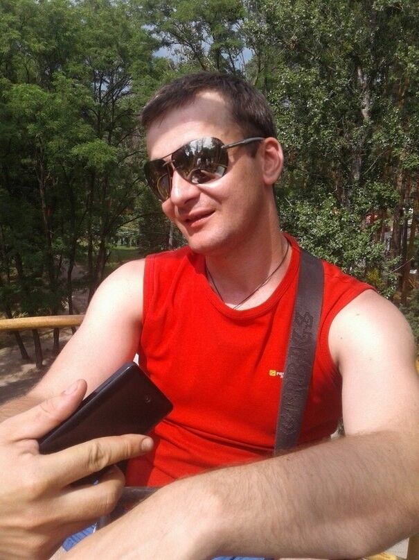  9403378  Vasilij, 41 ,    