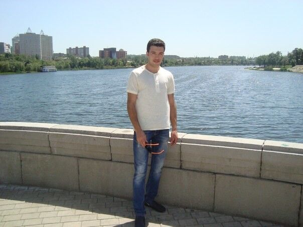  5143538  Bob, 32 ,    