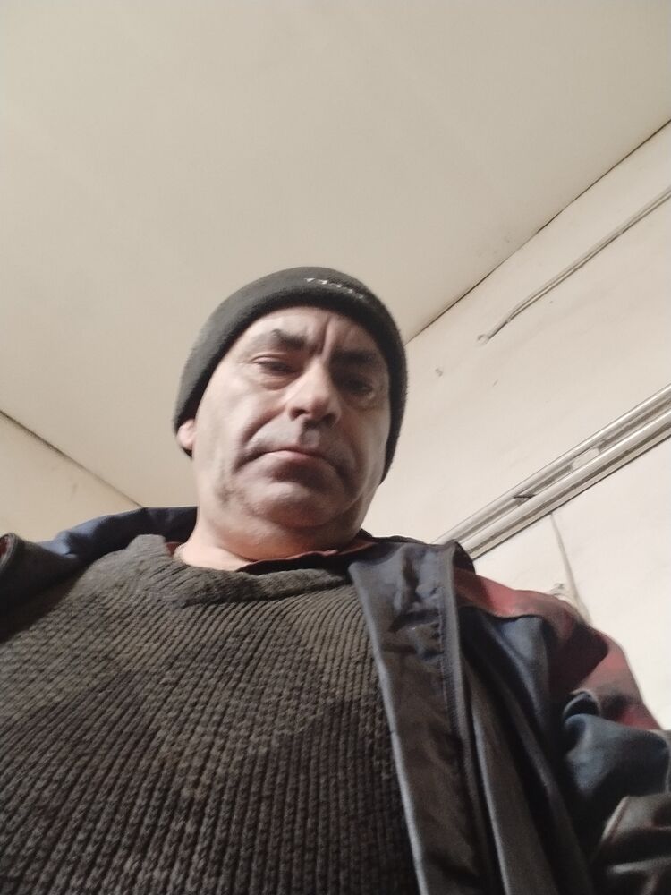  40728248  , 49 ,    