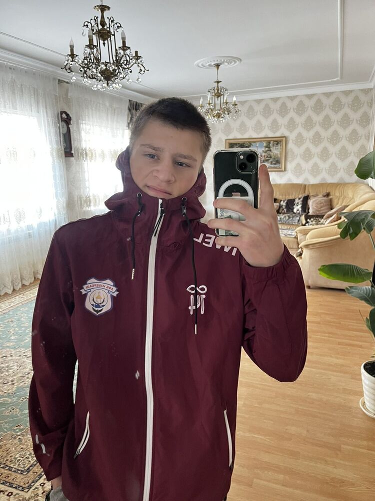  51567978  , 22 ,    -