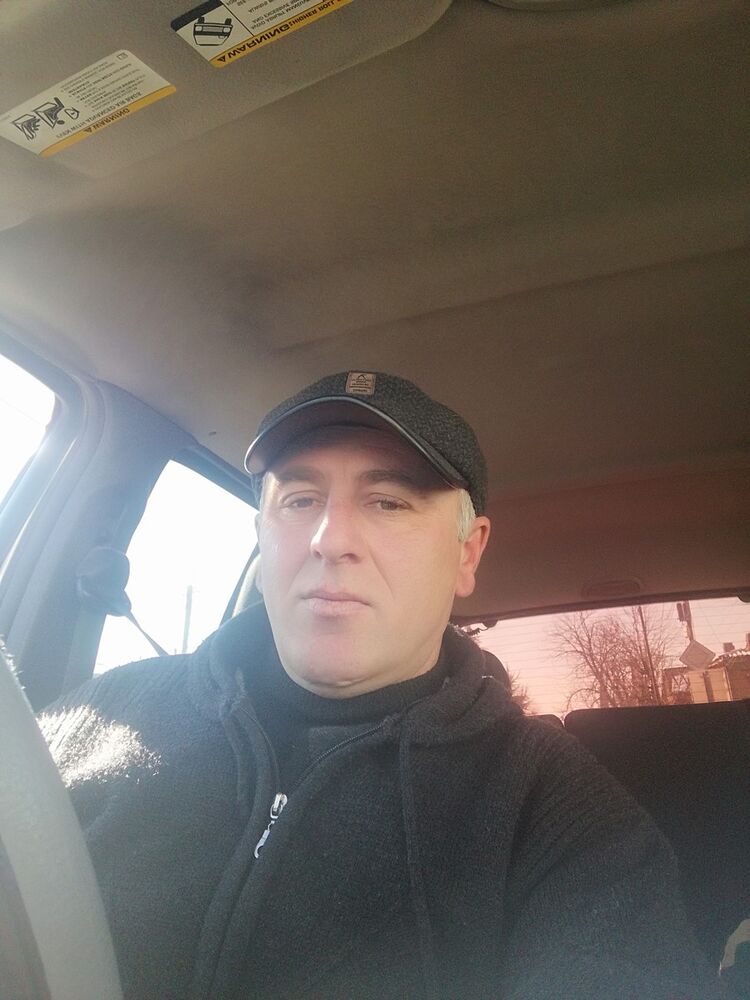  18912658  Giorgi, 47 ,    