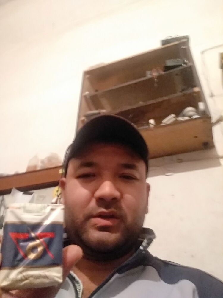  19589278  Sanjar, 37 ,    