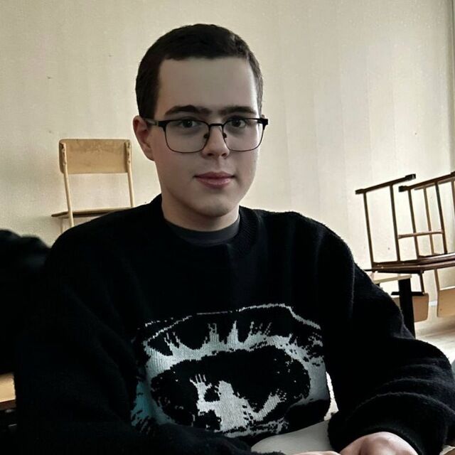  52243008  , 18 ,    