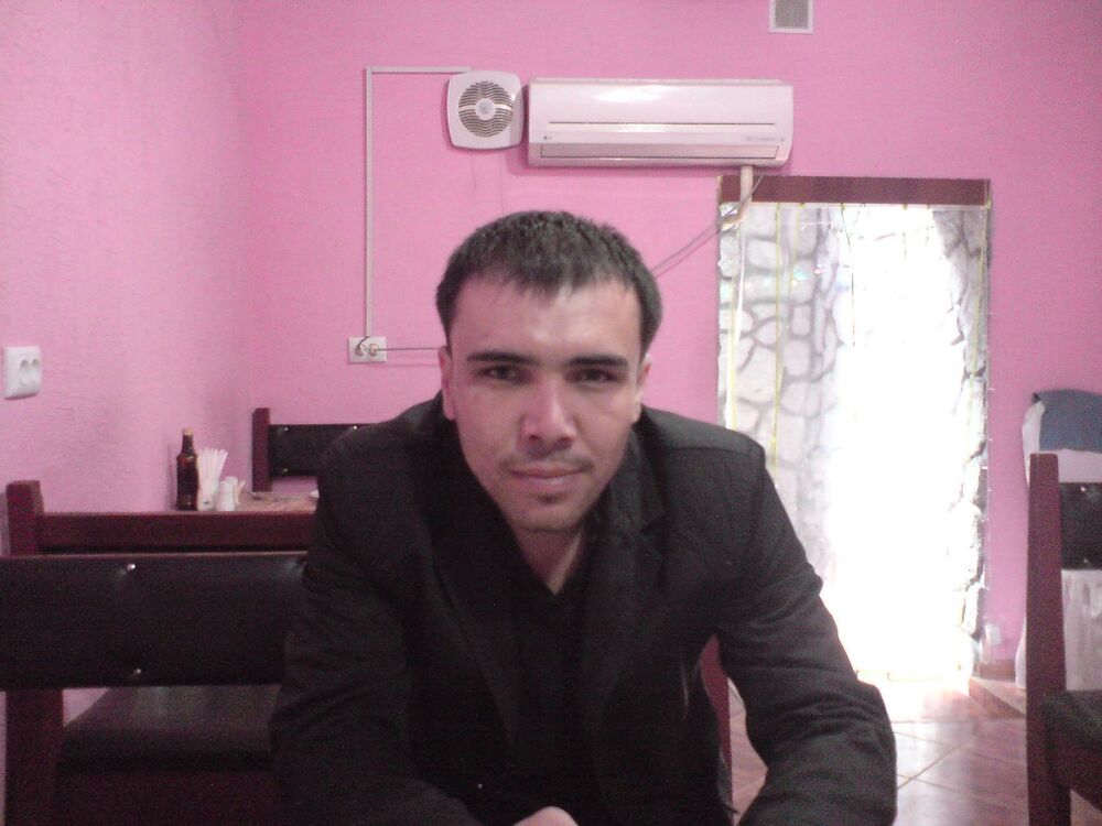  38860148  BOTIRJON, 36 ,    