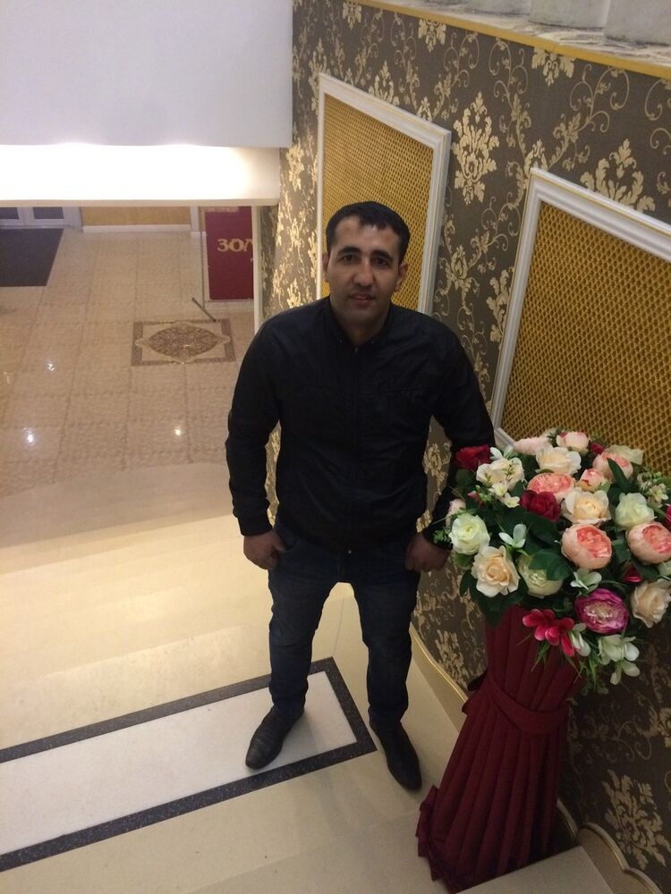  11757398  Ramin, 39 ,    -