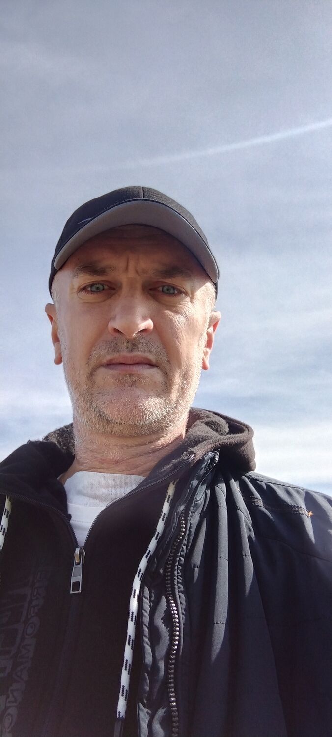  48250238  Oleg, 46 ,     