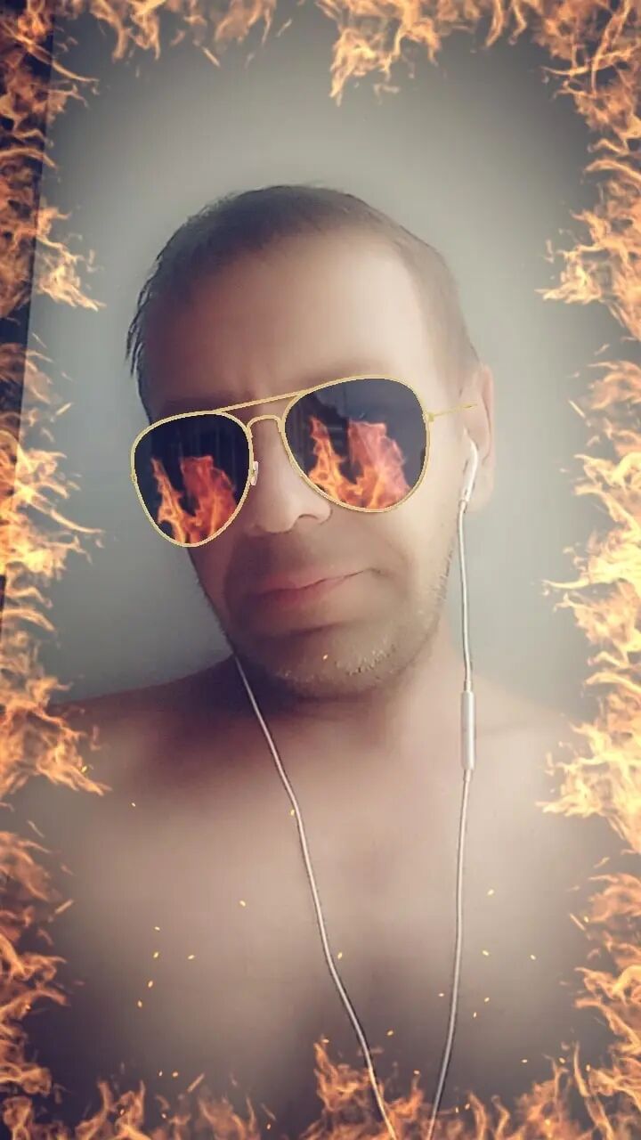  51953028  , 42 ,    