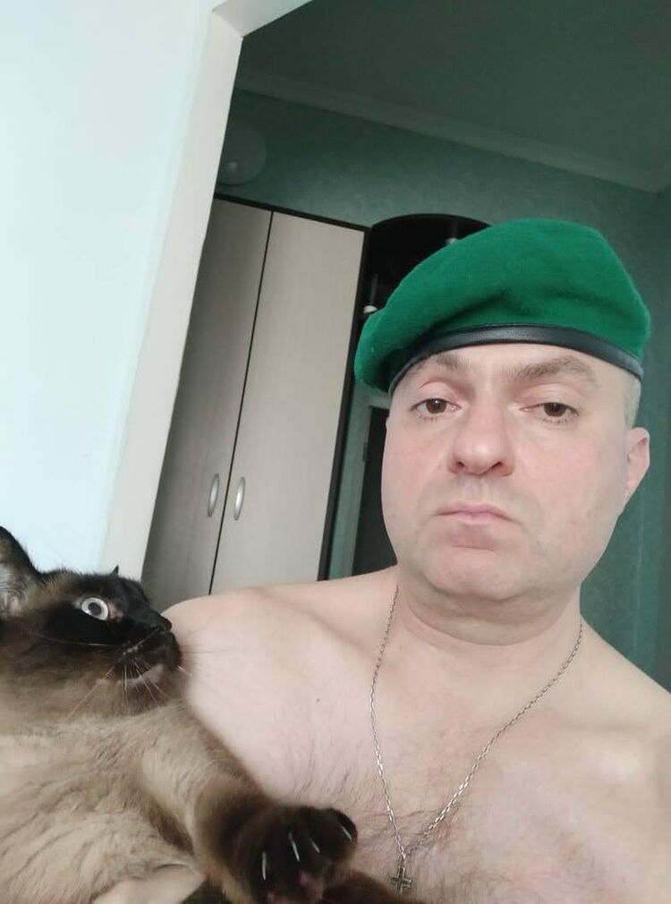  44658208  Sergio, 43 ,    