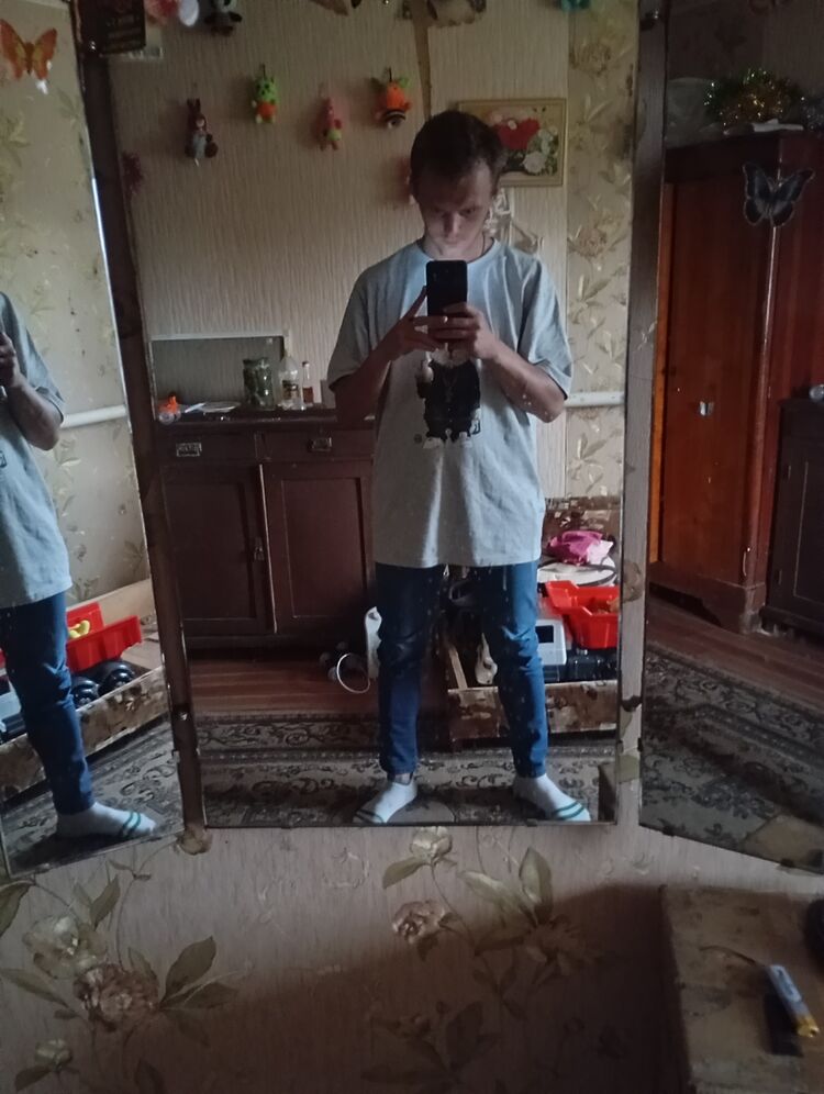  ,   Mikhail, 27 ,   ,   , c , 