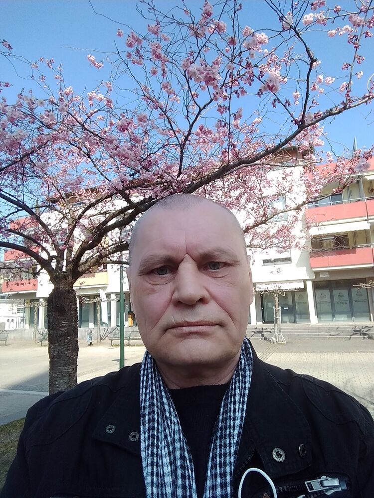  46127608  Viktor, 66 ,    Sommerhausen
