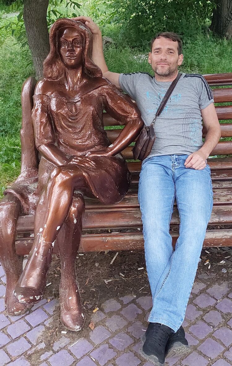  28414828  , 43 ,    --