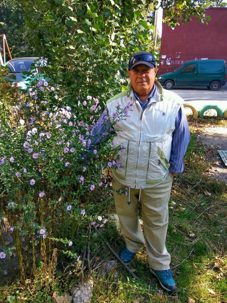  10524398  Igor, 67 ,    