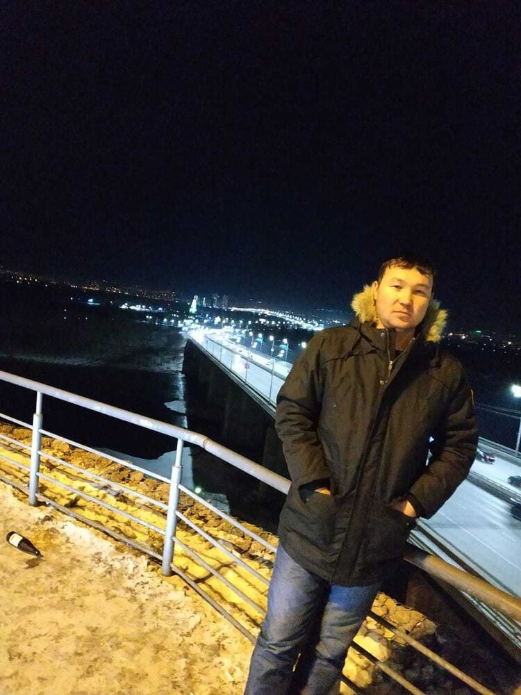 14937428  Ali, 35 ,    