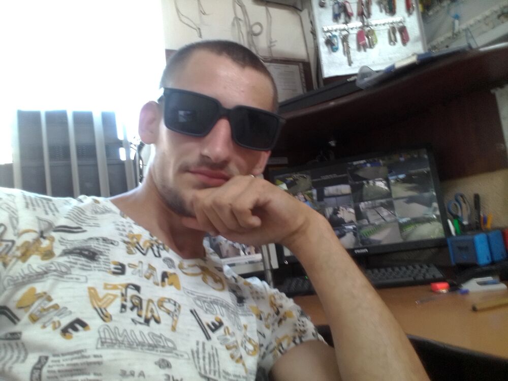  41085548  , 23 ,    