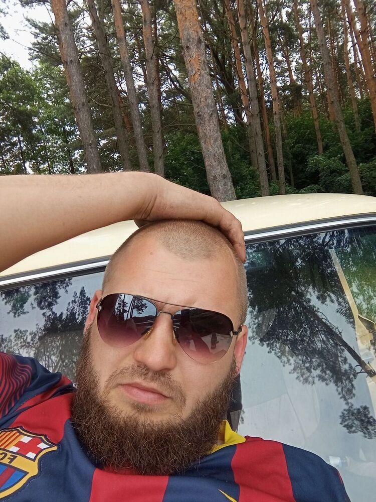  44493748  , 27 ,    