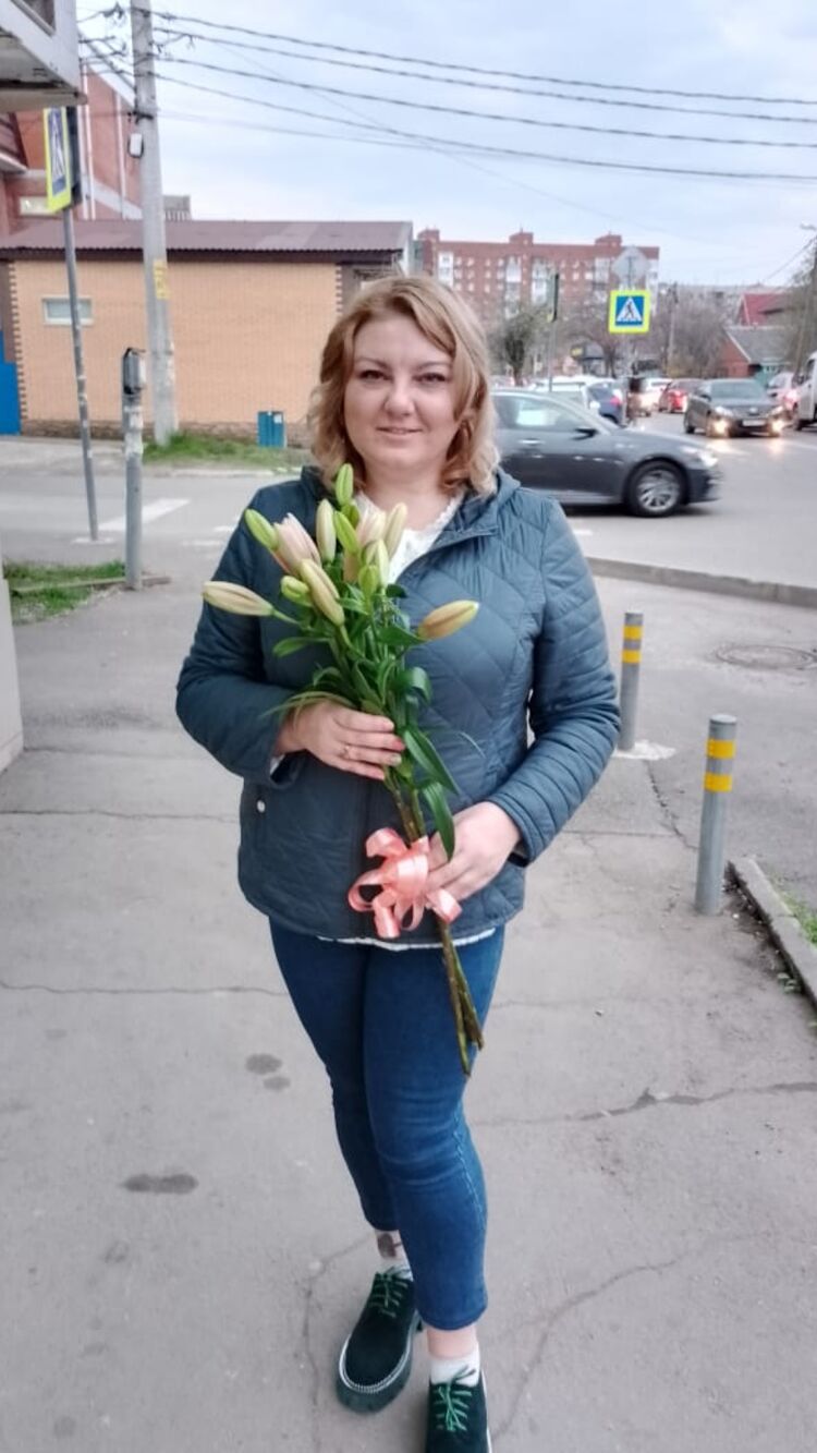  ,   Kitty, 40 ,   ,   , c 