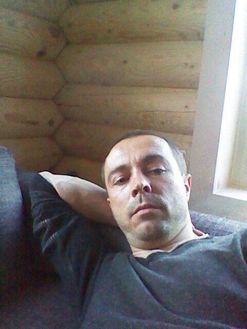  5570778  Vitalik, 47 ,    