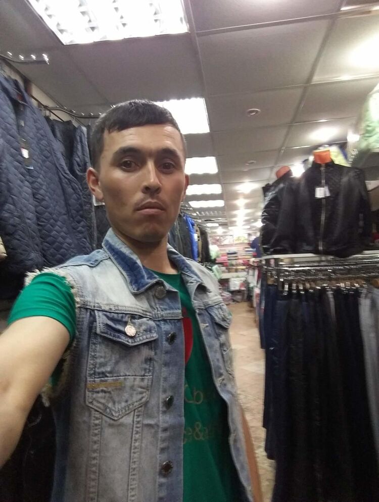  45045158  Ilxom, 31 ,    