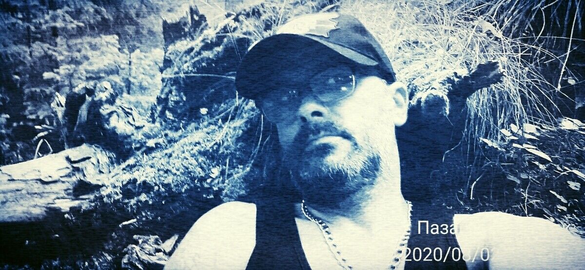  20927748  LOVEMEFUCKME, 48 ,    