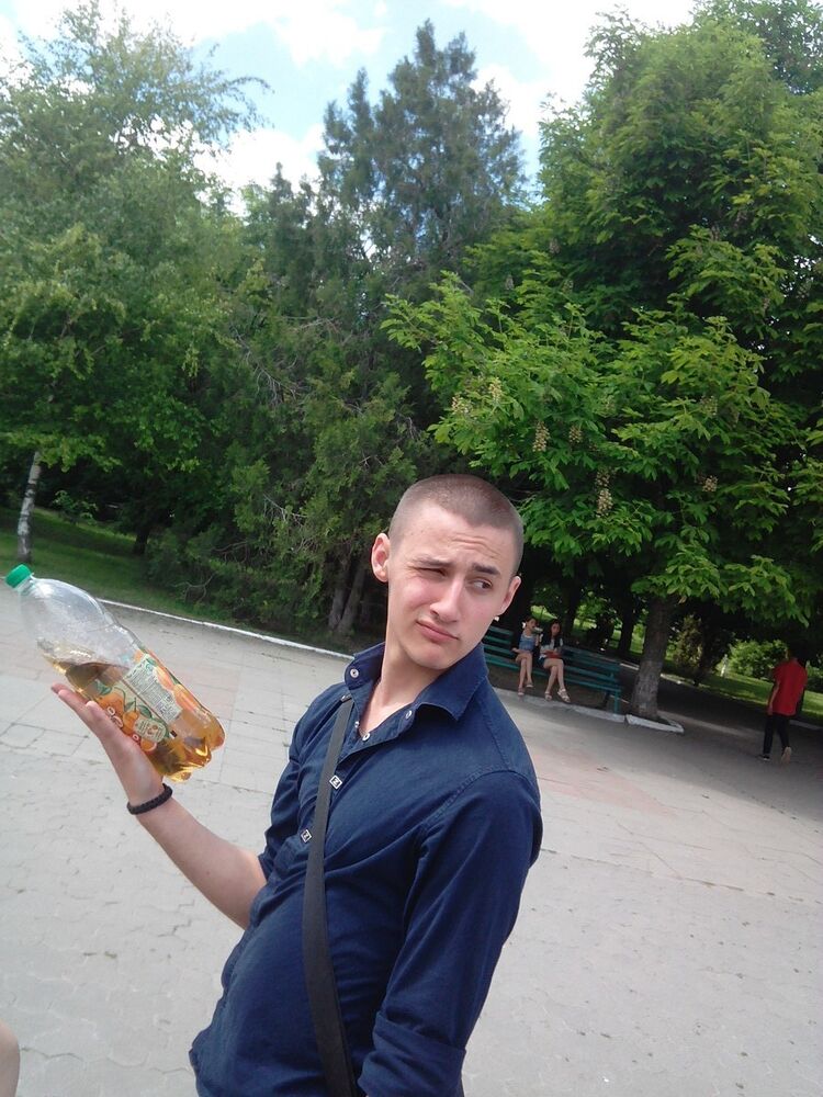  ,   Sylgun, 27 ,   