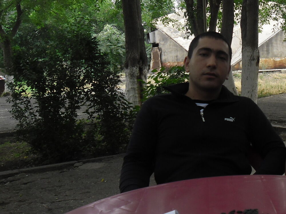  5670358  Mush, 37 ,    