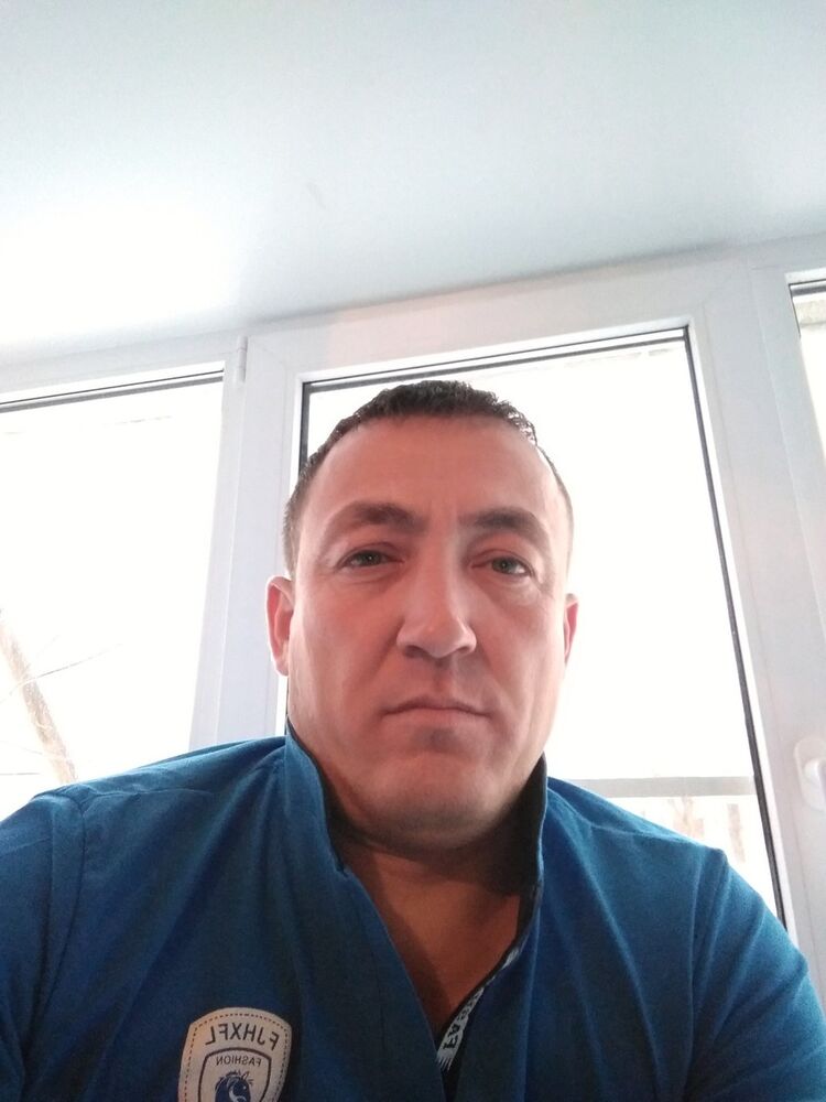  15324428  Muzaffar, 44 ,    