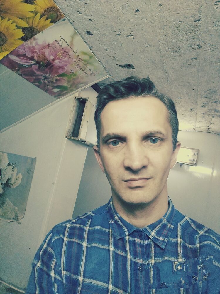  48836048  , 33 ,    