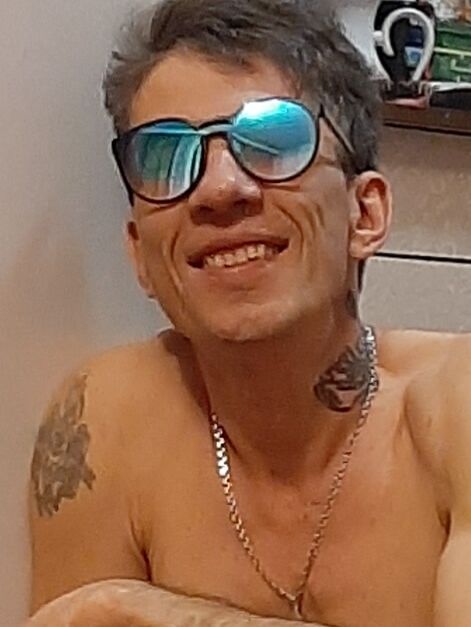  24530558  , 52 ,    