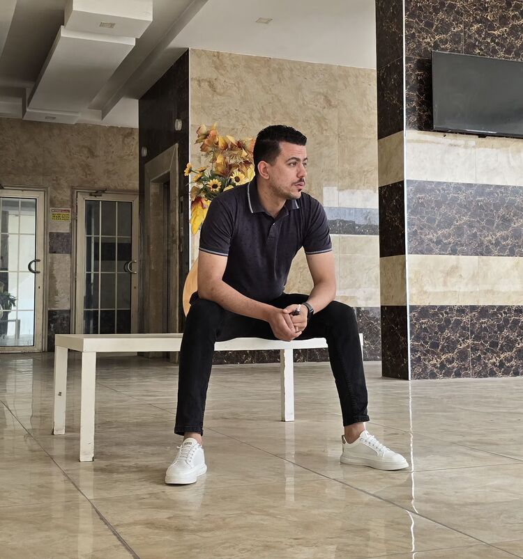  ,   Ali, 31 ,   ,   
