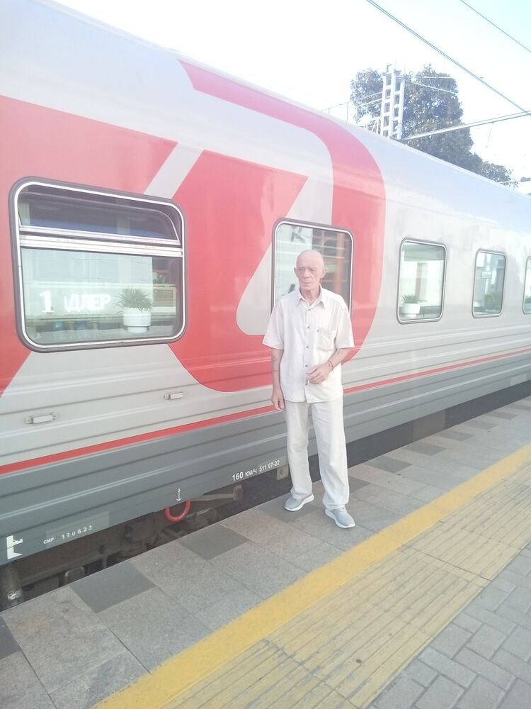  50998309  , 62 ,    Frankfurt Am Main