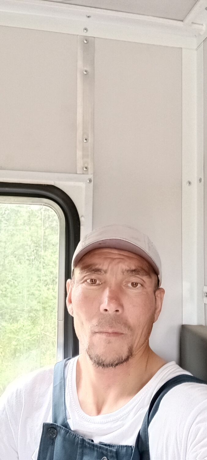  48229238  , 44 ,    