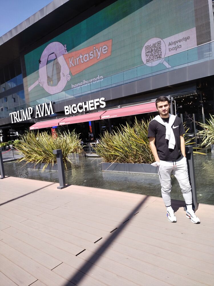  ,   Ali, 29 ,   ,   