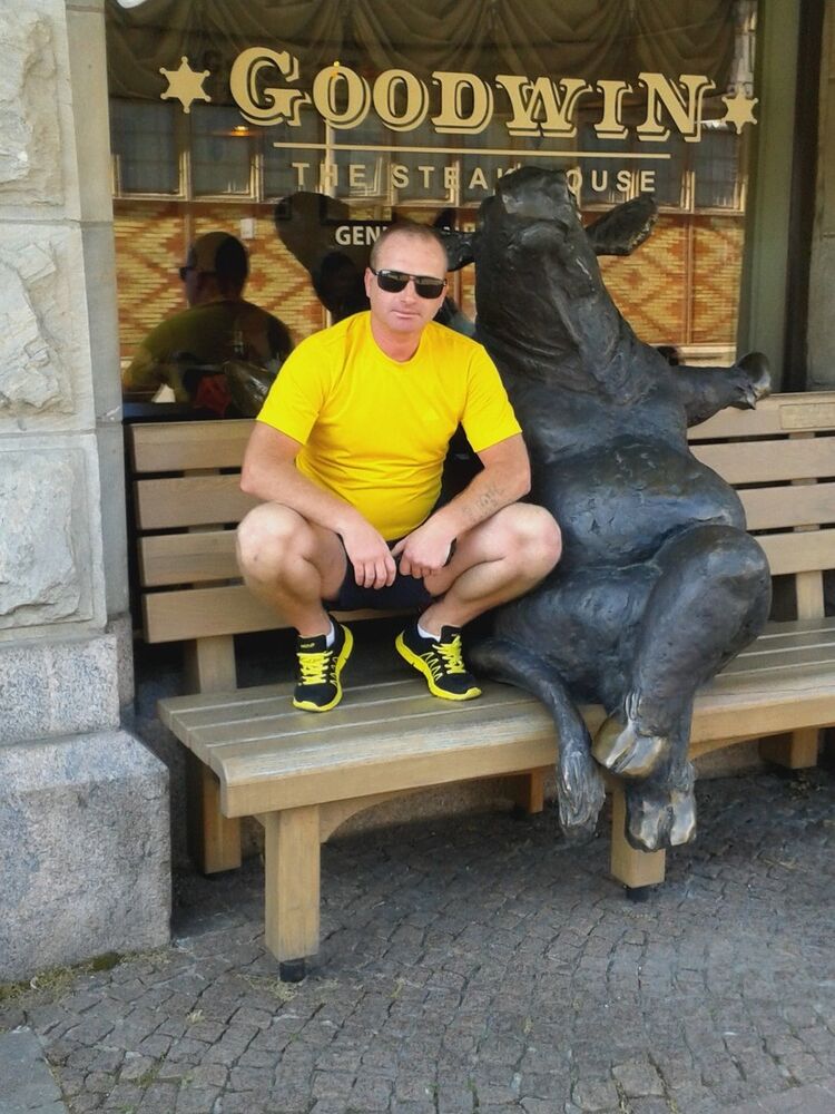  7542648  Marius, 47 ,    