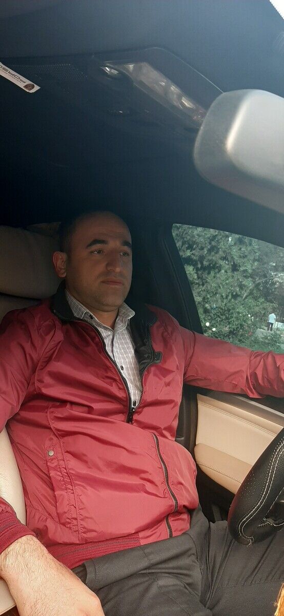  ,   Parviz, 37 ,   ,   , c , 