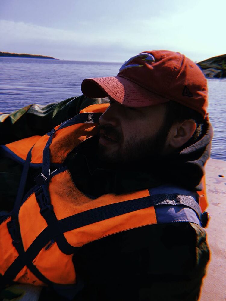  52108258  , 35 ,    -