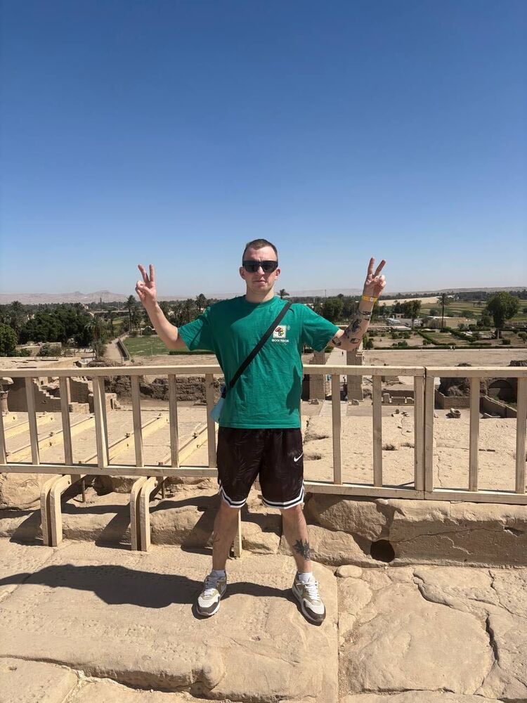  53327778  Ivan, 24 ,    