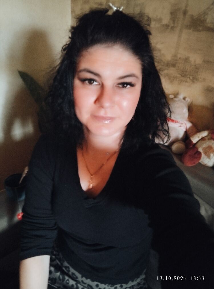  47585058  , 33 ,    -