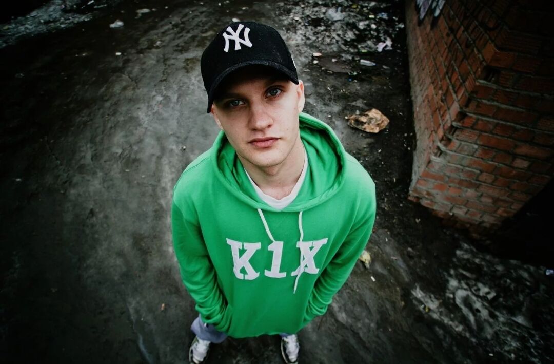  38361588  Alim, 20 ,    