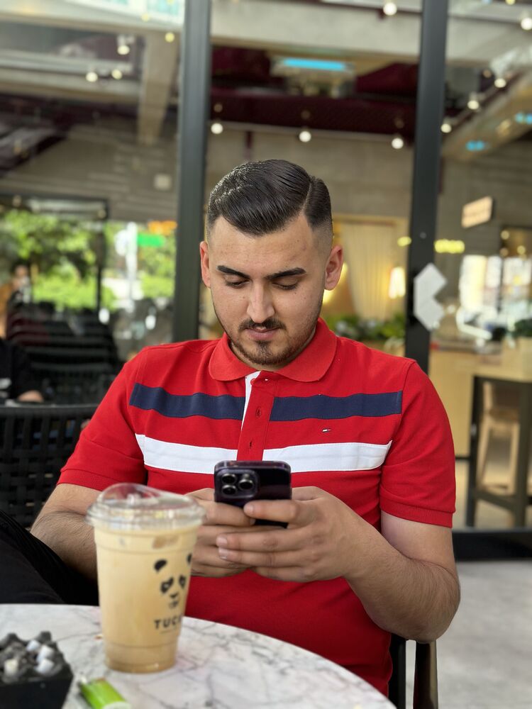  34934208  Burak, 25 ,    Horrweiler