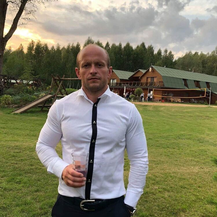  ,   Andrius, 43 ,   ,   , c 
