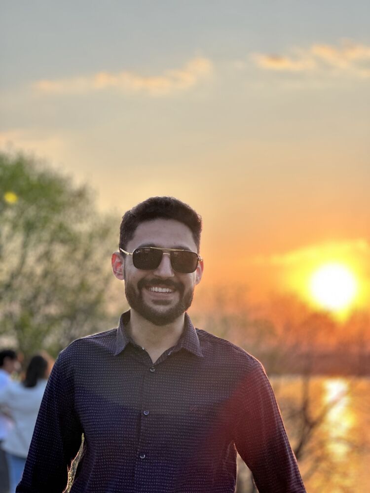  54511188  Khan, 26 ,    