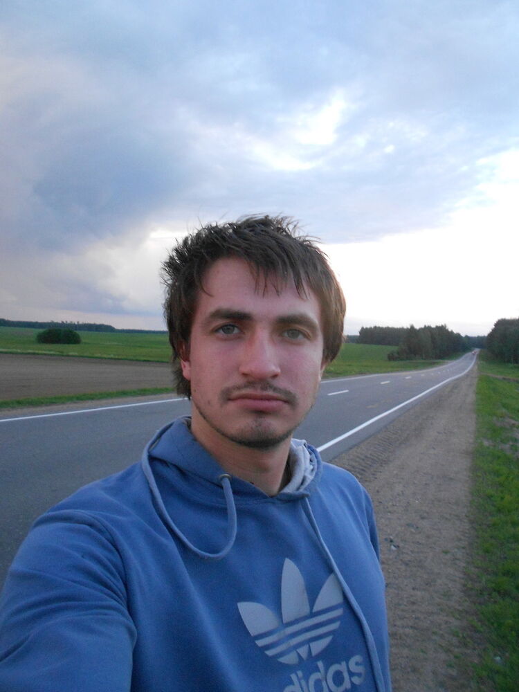  5881658  Artem, 39 ,    