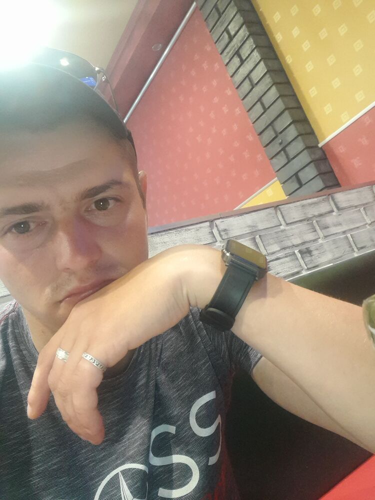  23372968  , 30 ,    