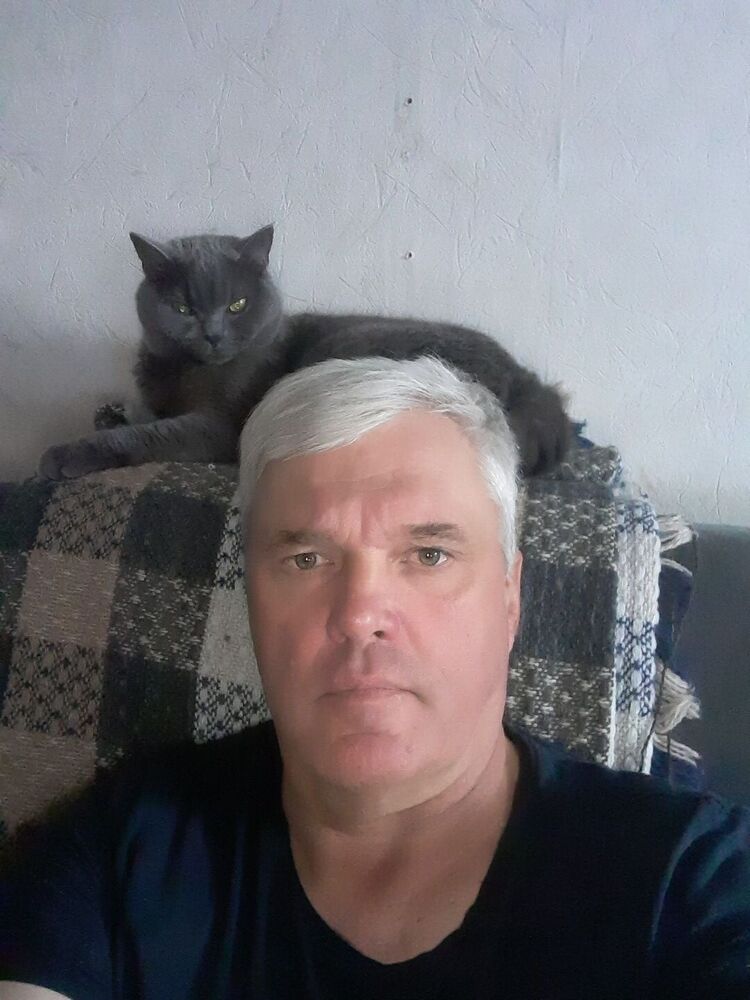  27212728  Vladimir, 55 ,    